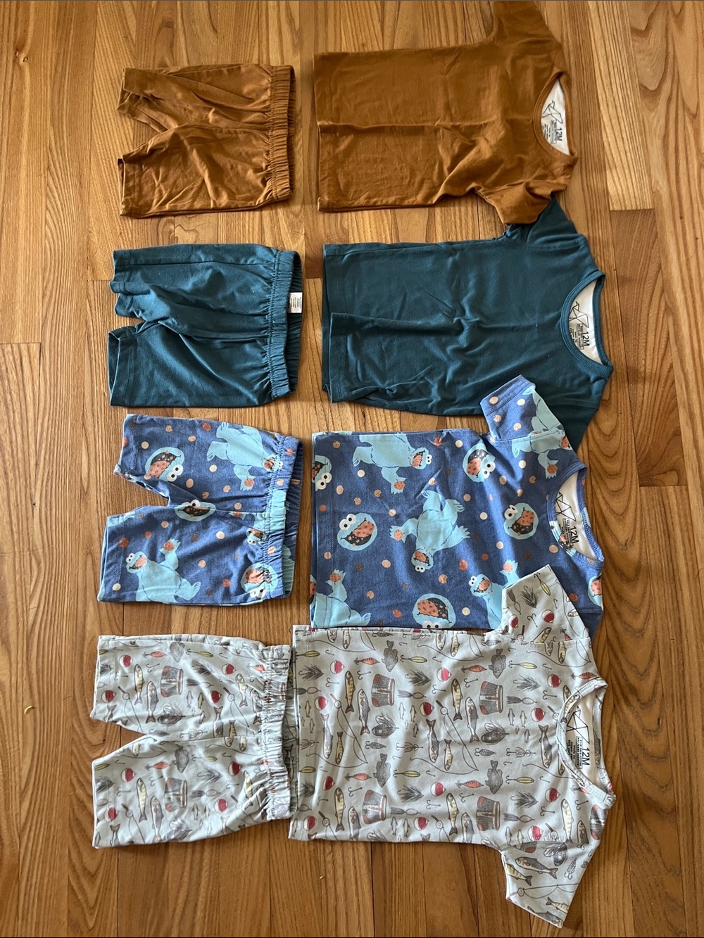 Copper Pearl 4 short pajama sets, VGUC - Picture 2 of 4